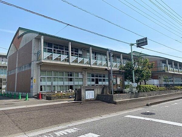 高知市立江陽小学校 600m