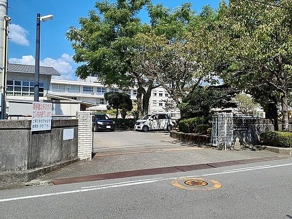 高知市立第六小学校 280m