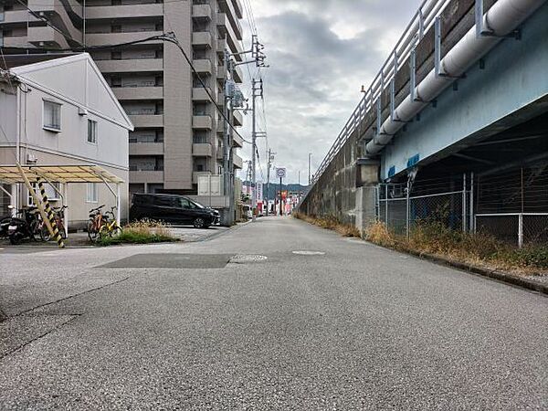 前面道路含む現地写真