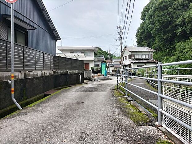 ★横浜小学校★西側道路 北から南方向