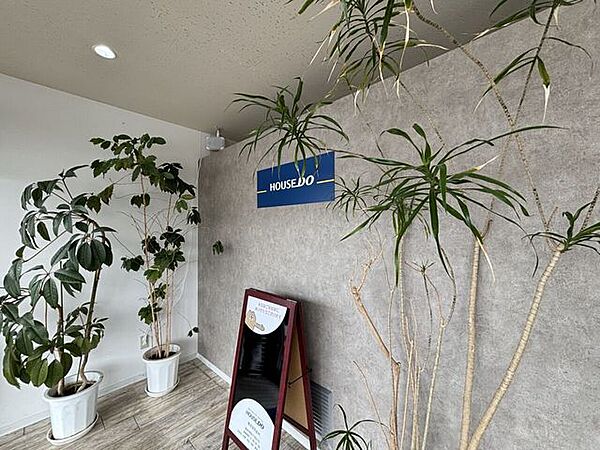 駐車場も敷地内にございますのでお車でお越しの方もご安心ください♪