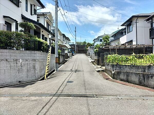 ★初月小学校★南側道路 東から西方向