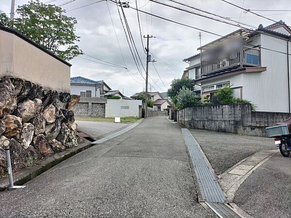 ★横内小学校★東側道路 南から北方向