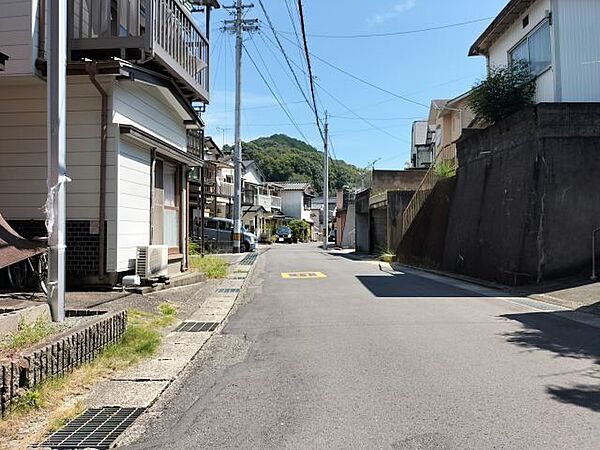★鴨田小学校★北側道路 西から東方向