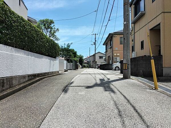 ★初月小学校★西側道路 西から東方向