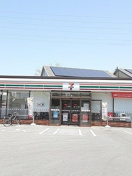 セブン・イレブン高知鴨部1丁目店 250m