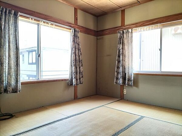★一宮小学校★2階東側和室