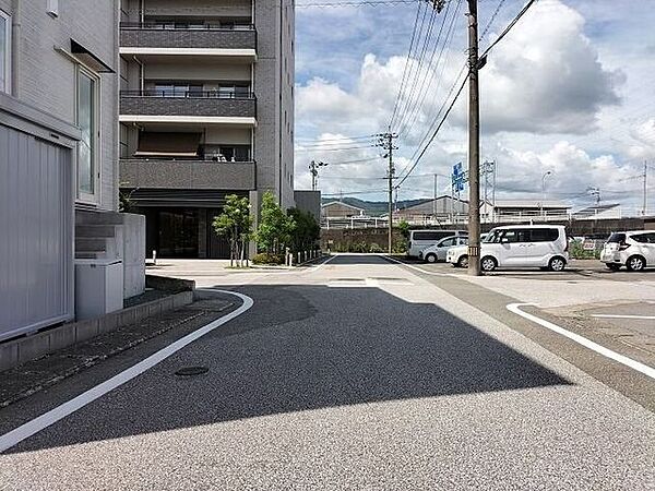 ★昭和小学校★東側道路 南から北方向