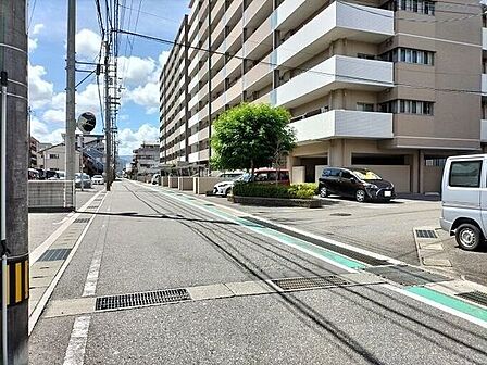 前面道路含む現地写真