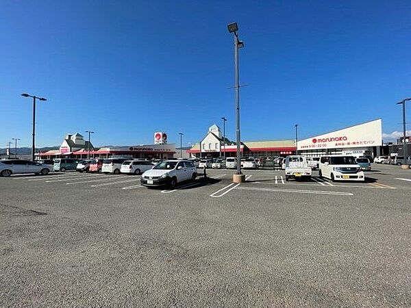 マルナカ南国店 2560m