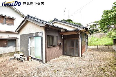 外観：北向き道路【敷地面積132.23m2(39.99坪)】駐車2台分！即日室内のご見学が可能です♪