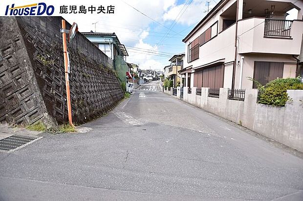 【前面道路】北向きの前面道路幅は約6mです!