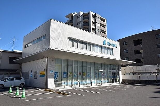 【南日本銀行西田支店】鹿児島市西田2丁目にある銀行です。ATM平日 8:00〜21:00土日祝 9:00〜19:00 870m