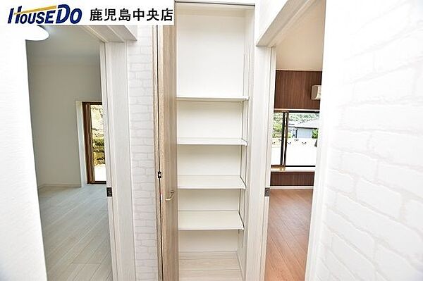 【廊下収納】