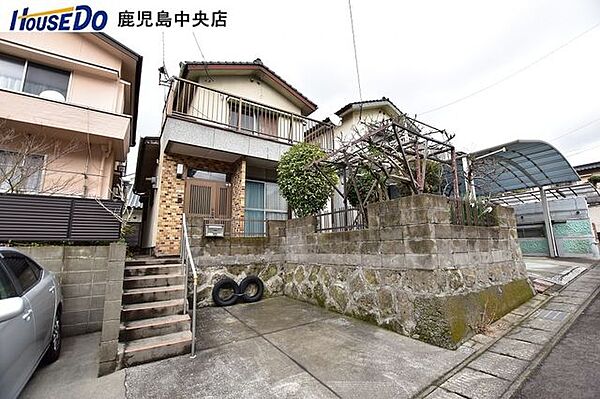 南西向き【敷地面積100.61m2(30.43坪)】駐車1台分！