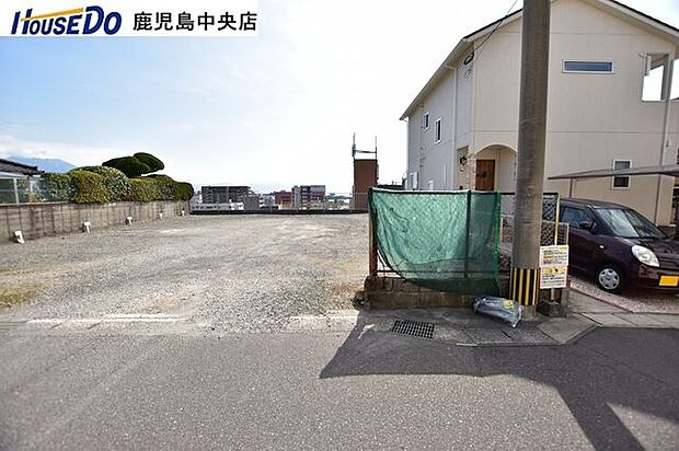 北西向き【敷地面積166.27m2(50.29坪)】建築条件付き!桜島眺望可能です!