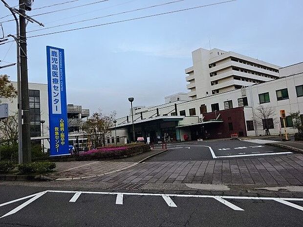 鹿児島医療センター【鹿児島医療センター】鹿児島市城山町にある病院です。受付時間：月〜金　9:00〜17:00（祝日・12月29日〜1月3日を除く） 620m