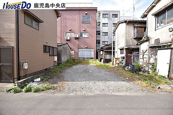 東向き道路【敷地面積59.28m2(17.93坪)】