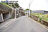 外観：前面道路含む現地写真