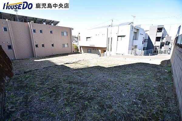 【外観】日当たり良好な敷地です♪