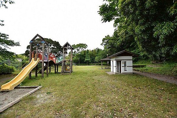 催馬楽（せばる）公園【催馬楽（せばる）公園】鹿児島市坂元町にある公園です。遊具有り、トイレ有り 630m