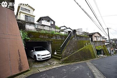外観:東向き道路【敷地面積203.06m2(61.42坪)】建築条件なし! 外観:東向き道路【敷地面積203.06m2(61.42坪)】建築条件なし!