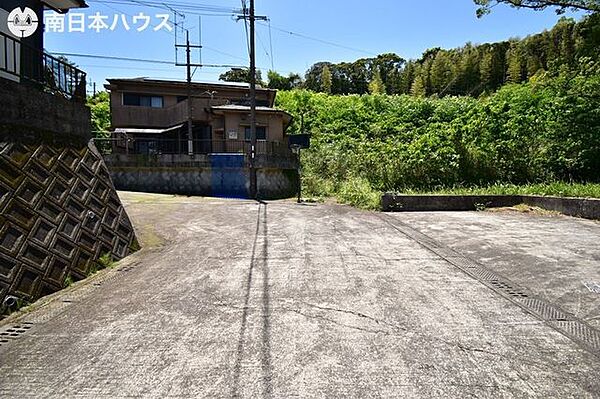 【前面道路】南向きの前面道路！
