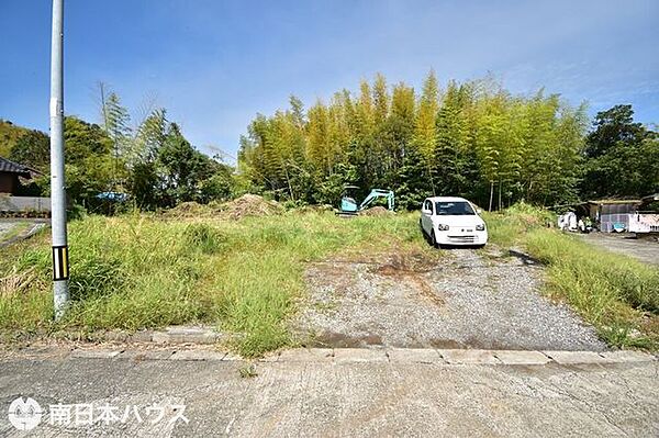 東向き道路【敷地面積330.98m2(100.12坪)】建築条件付き！
