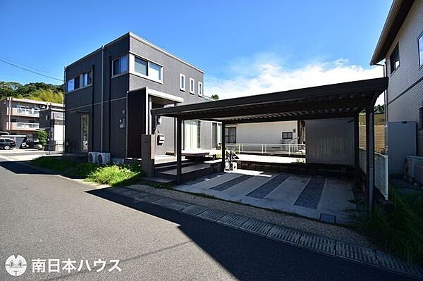 西向き道路【敷地面積186.60m2(56.44坪)】駐車2台分！事前のご連絡で内覧も可能です♪