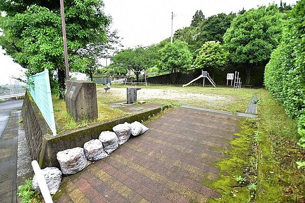 ビュータウン坂元台公園【ビュータウン坂元台公園】鹿児島市坂元町にある公園です。 510m