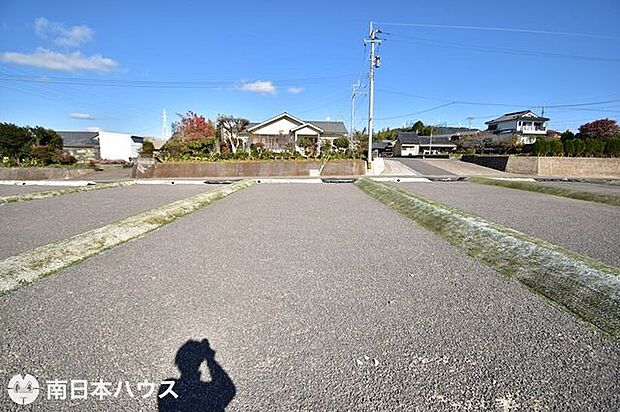 【外観】敷地内から撮影