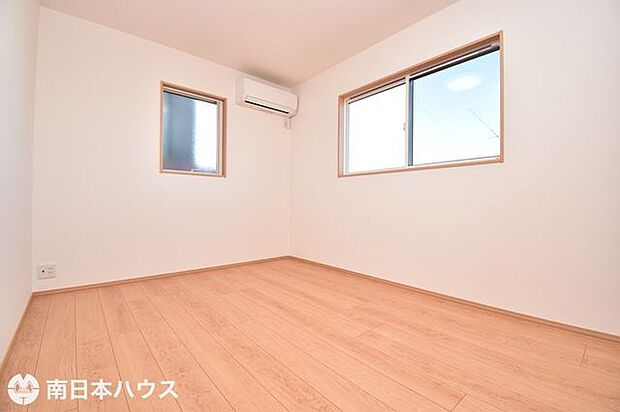 【洋室】全居室にエアコン付き！初期費用や工事段取りの手間が省けます♪