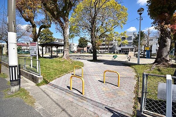 紫原北公園【紫原北公園】鹿児島市紫原7丁目にある公園です広場、遊具、トイレあり 300m