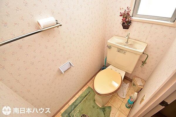 【トイレ】リフォームは洗面台やトイレだけの交換も請け負います♪