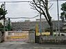 周辺：【鹿児島市立荒田小学校】は、荒田1丁目に位置する1978年創立の小学校です。令和3年度の生徒数は413人で、17クラスあります。 680m