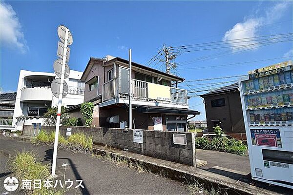 【外観】令和7年10月7日　撮影南西側は建物が無く日当たりを確保できます♪