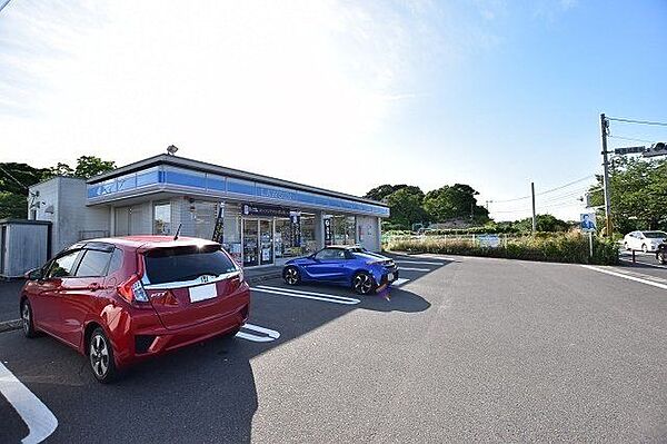 【ローソン田上広木店】鹿児島市田上町にあるコンビニです。設備・サービス　駐車場あり、ATM、お酒、たばこ、マルチコピー機、Wi-Fiなど 530m