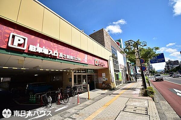 【タイヨー騎射場店】鹿児島市下荒田3丁目にあるスーパーです。営業時間　1階9：30～1：00、2階9：30～21：00駐車場有り 700m
