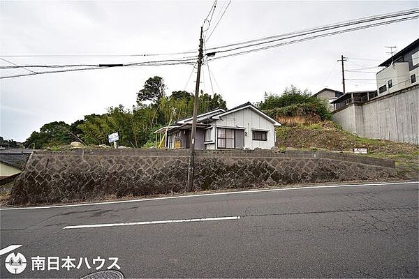 【外観】令和7年10月21日　撮影