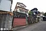 外観：北向き道路【敷地面積121.93m2(36.88坪)】建築条件なし！建物解体渡しです！