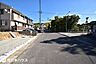 外観：【前面道路】南向きの前面道路です！