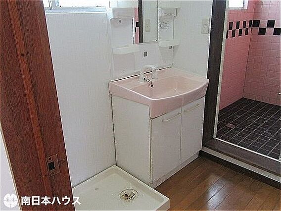 【401号洗面...