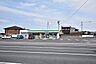 周辺：【ファミリーマート春山町店】鹿児島市春山町にあるコンビニです。サービス・設備　駐車場、鹿児島銀行ATM、Famiポート、コピー・FAX、Wi-Fi、たばこ、お酒 780m