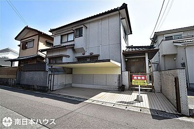 外観：北西向き道路【敷地面積233.69m2(70.69坪)】建築条件なし！建物解体渡しです♪
