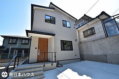外観:西向き道路【敷地面積128.09m2(38.74坪)】駐車2台!即日ご内覧可能です♪ 外観:西向き道路【敷地面積128.09m2(38.74坪)】駐車2台!即日ご内覧可能です♪