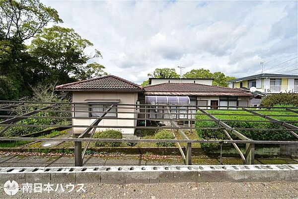 【外観】令和8年3月31日　撮影敷地が南北に広く日当たりを確保したお家が建てられます♪