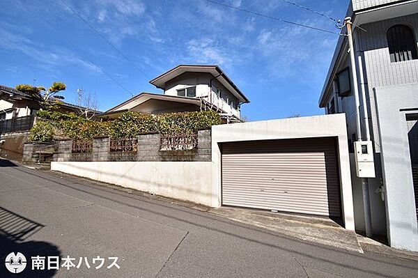 南西向き道路【敷地面積222.15m2(67.20坪)】建築条件なし！更地渡しです！