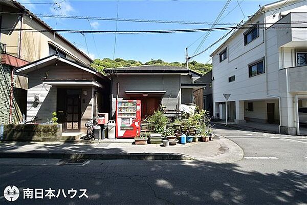 【外観】令和8年4月27日　撮影東南角地で日当たり、通風良好！