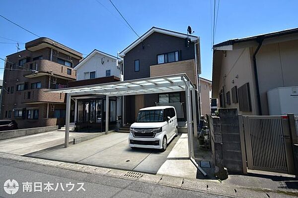 【外観】紫原小学校まで徒歩2分！所有者様が居住中につきご内覧希望の際は事前にご連絡ください♪