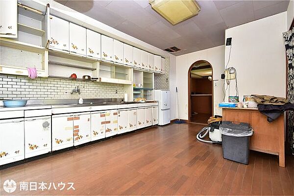 【ダイニングキッチン】広々ダイニングキッチンです！